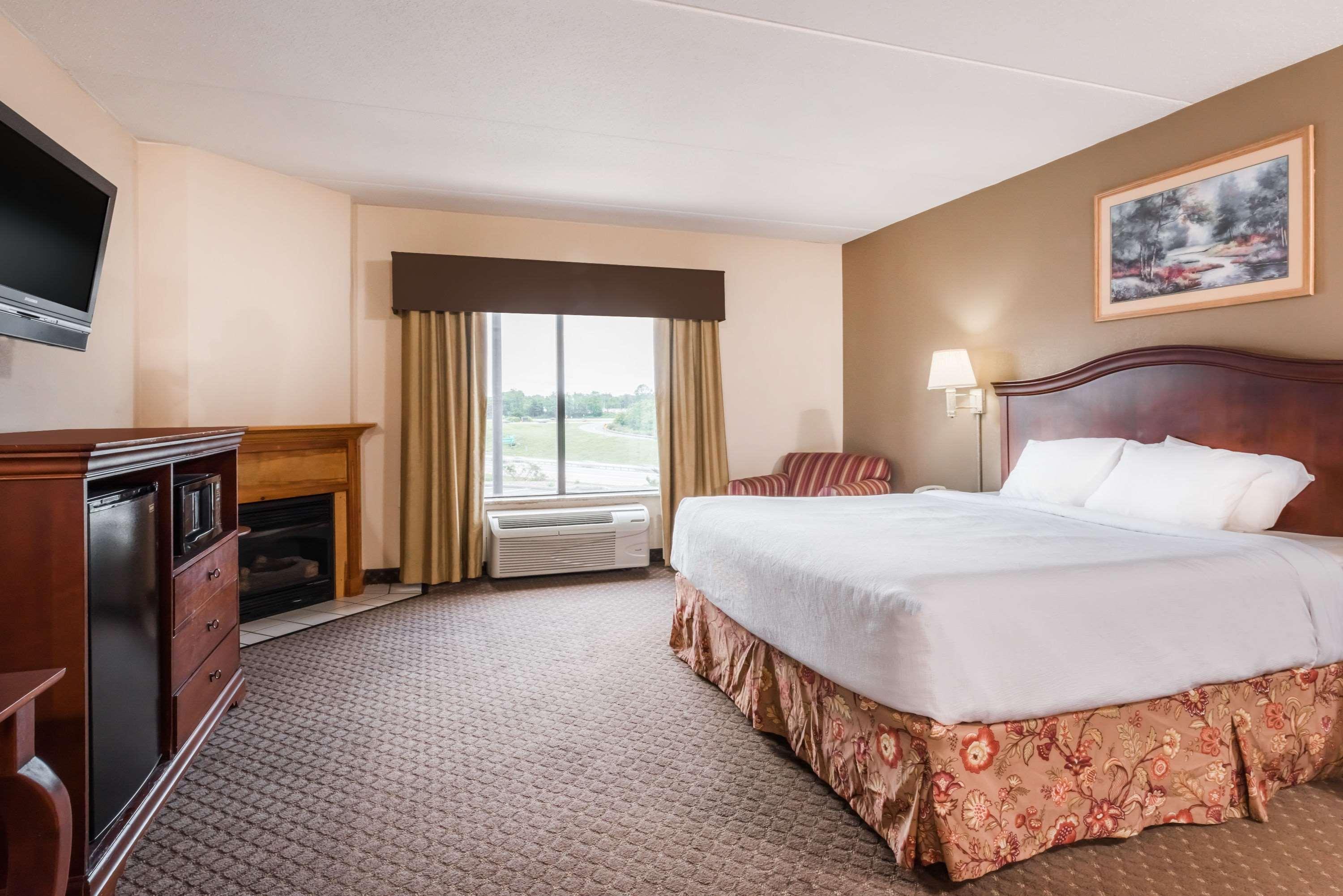 Ramada By Wyndham Harrisburg/Hershey Area Buitenkant foto