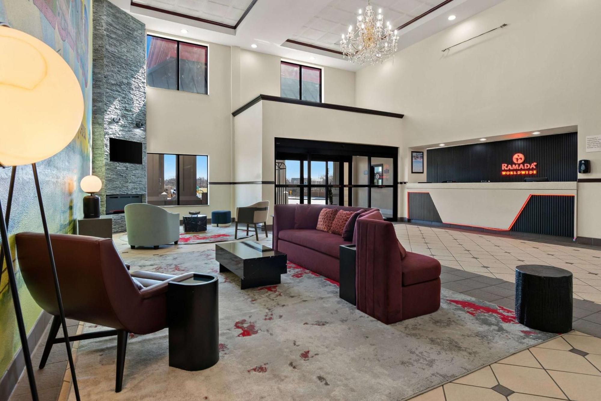 Ramada By Wyndham Harrisburg/Hershey Area Buitenkant foto