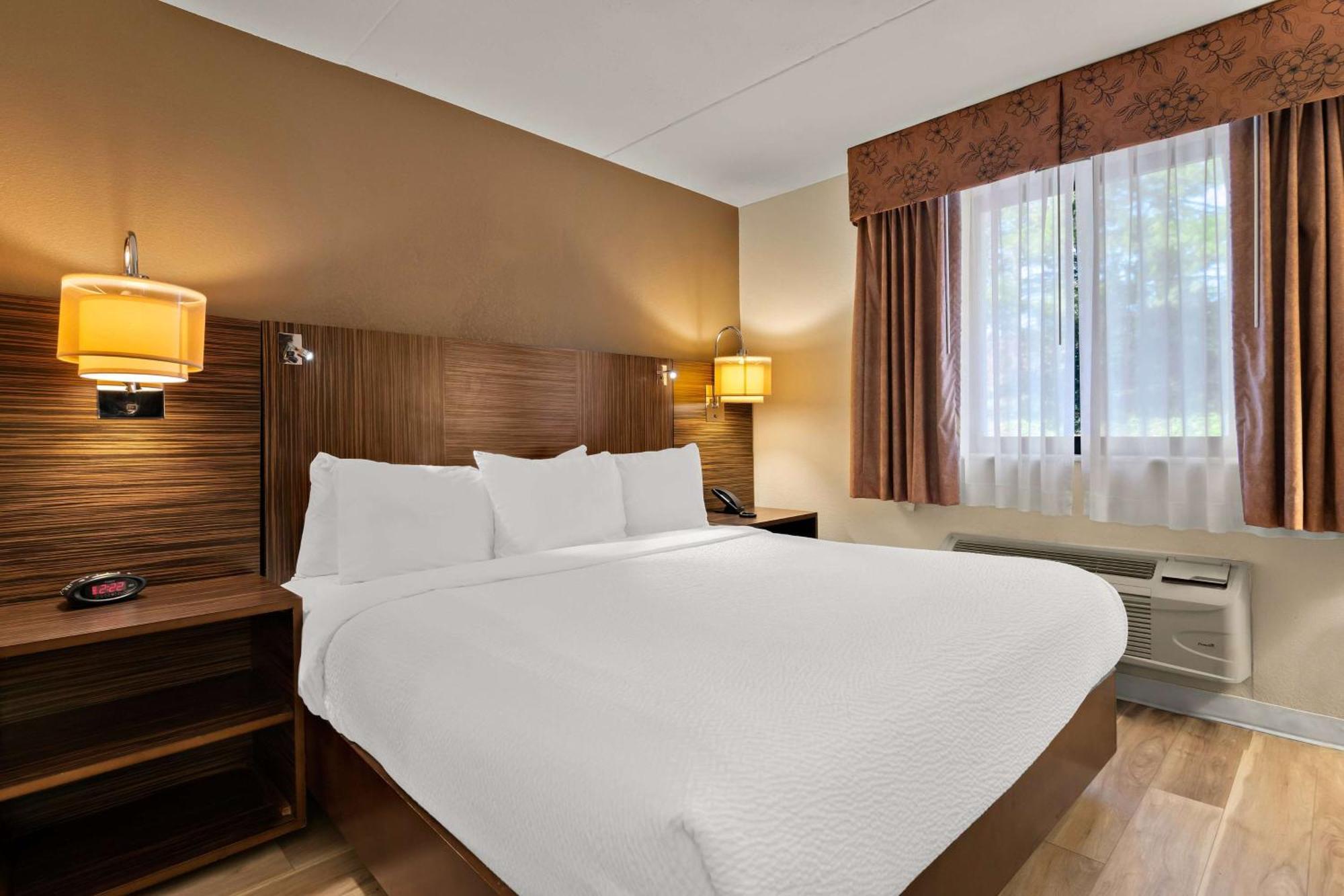 Ramada By Wyndham Harrisburg/Hershey Area Buitenkant foto