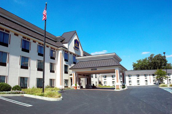 Ramada By Wyndham Harrisburg/Hershey Area Buitenkant foto